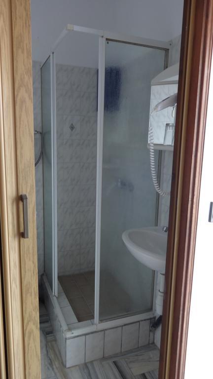 Paradies Ano Polidhendrion Cameră foto